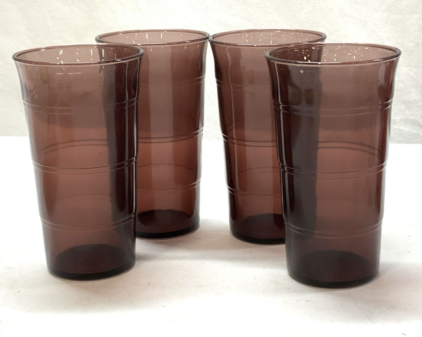 Set 4 Amethyst Toned Glass Tumblers (1 of 6)