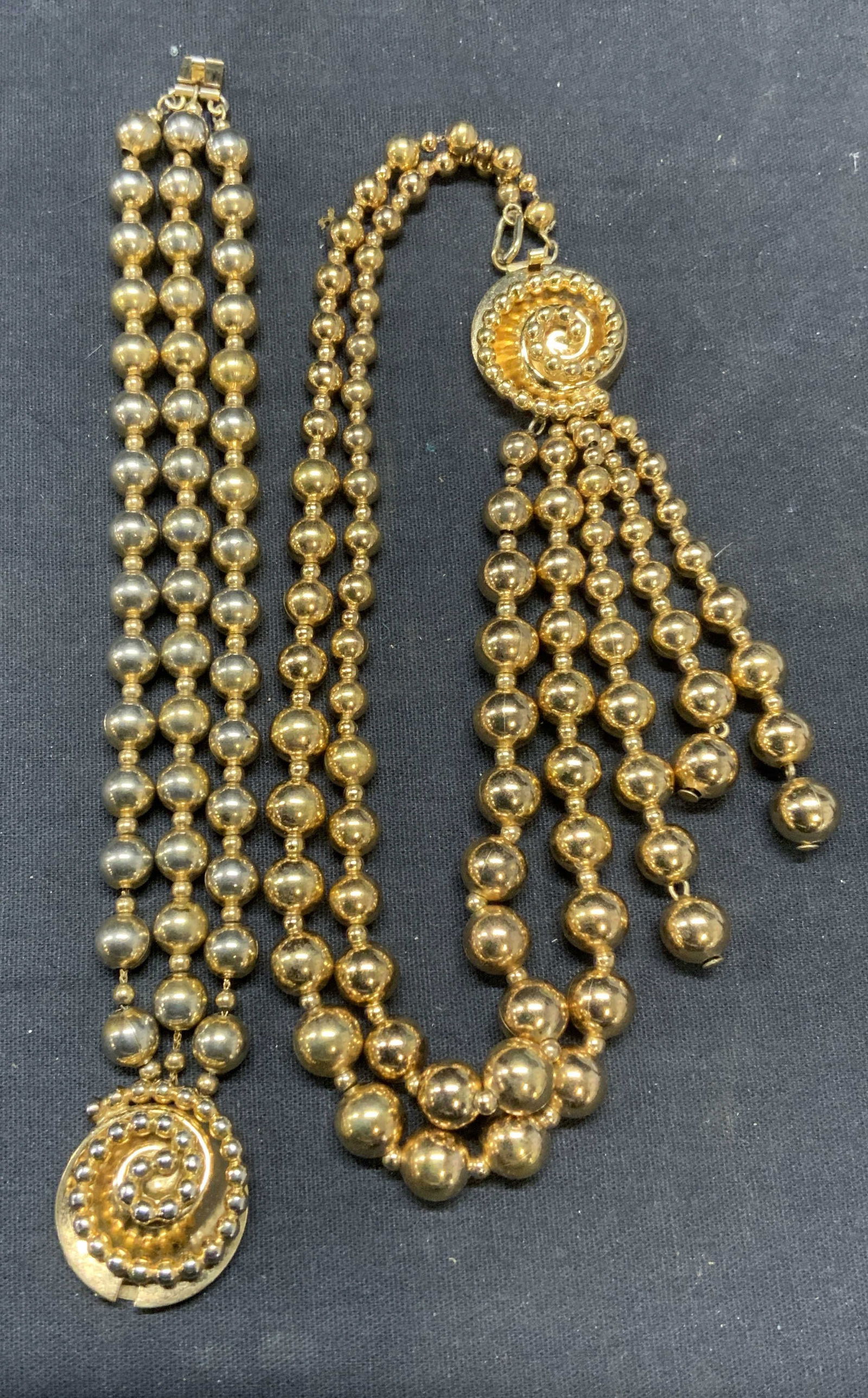 Lot 2 Napier Vtg Gold Tone Necklace & Bracelet (1 of 7)