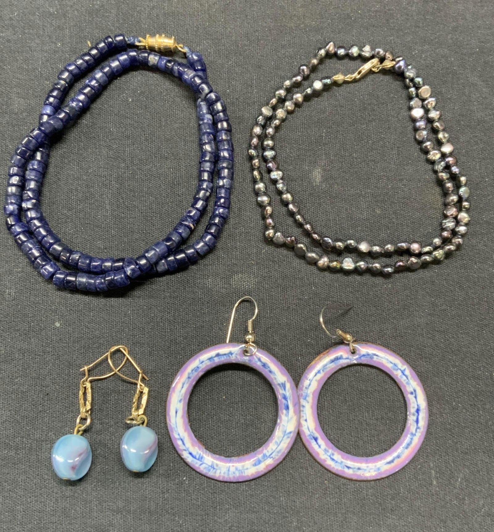 Lot 4 Tahitian Seed Pearl Necklace, More (1 of 8)