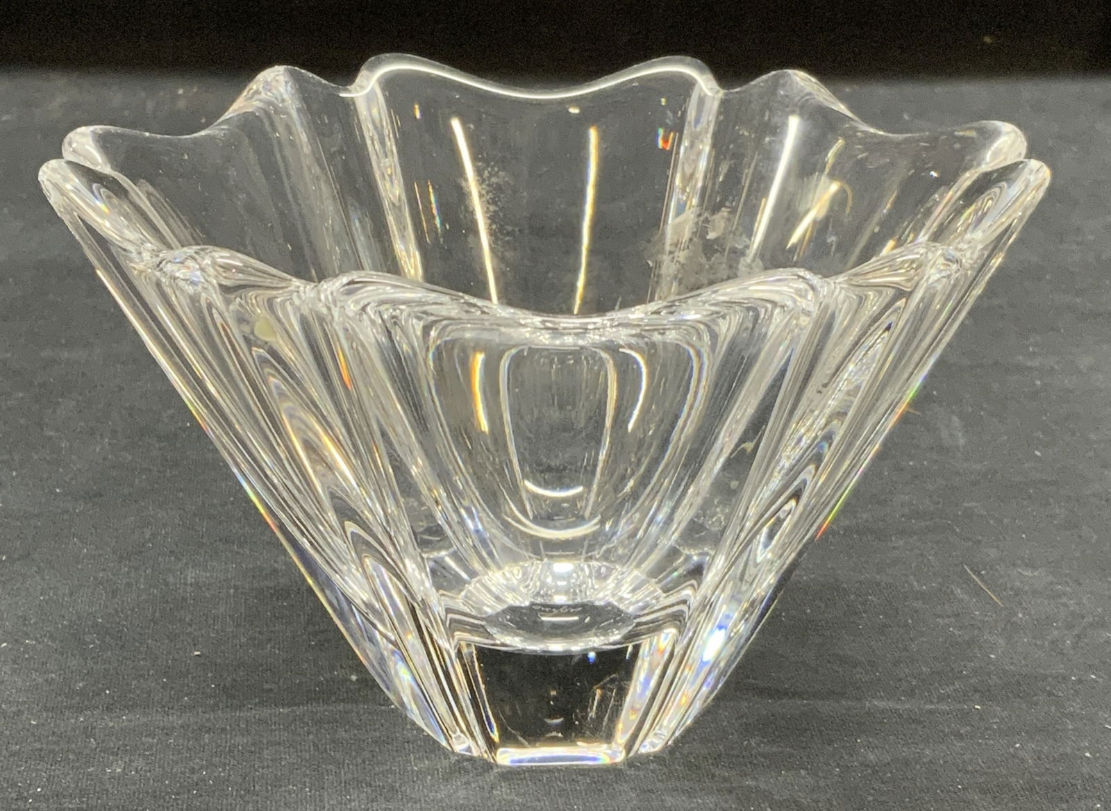Vintage ORREFORS Cut Crystal Bowl: Vintage ORREFORS cut crystal bowl. Signed to underside. Thick walled crystal, piece has weight. Measures approx. 5.5 x 3.5 inches. Some surface wear including scratching observed. ORREFORS, ORREFORS b
