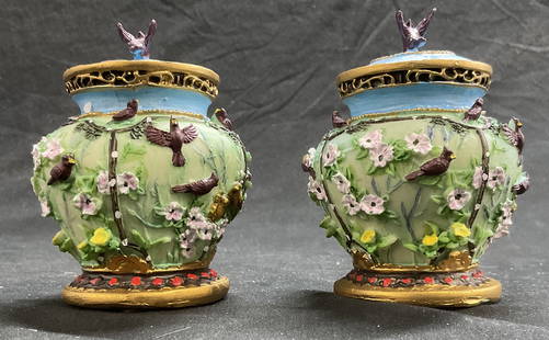 2 Vintage Lidded Musical Trinket Boxes NIB: 2 Vintage Lidded Musical Trinket Boxes NIB. Raised floral bird design with wood base. Measures approx 3.5H x 3W in at widest points. Not tested for working condition. tabletop decor, decorative arts,