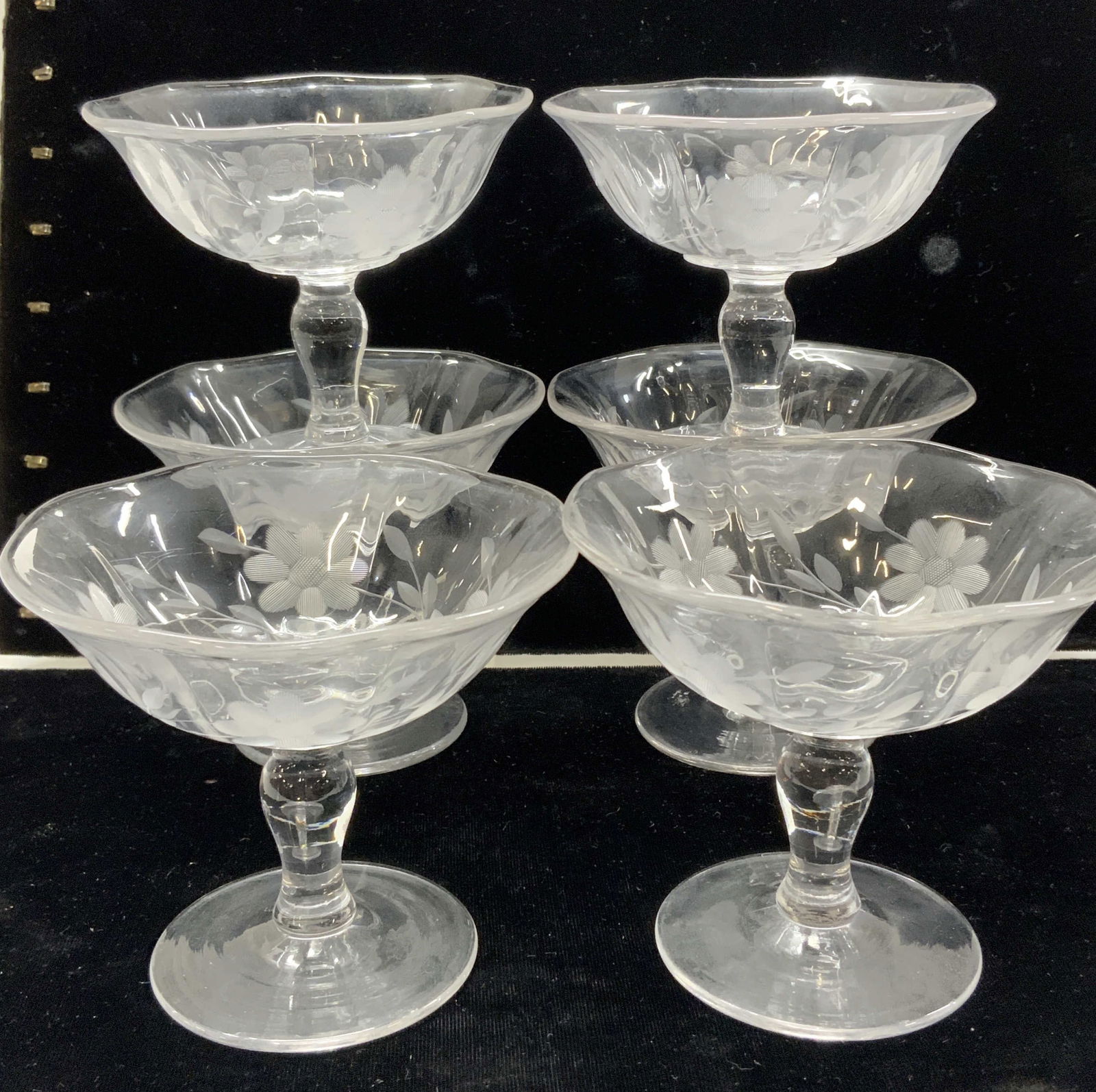 Set 6 Thick Rimmed Cocktail/ Compote Stemware (1 of 6)
