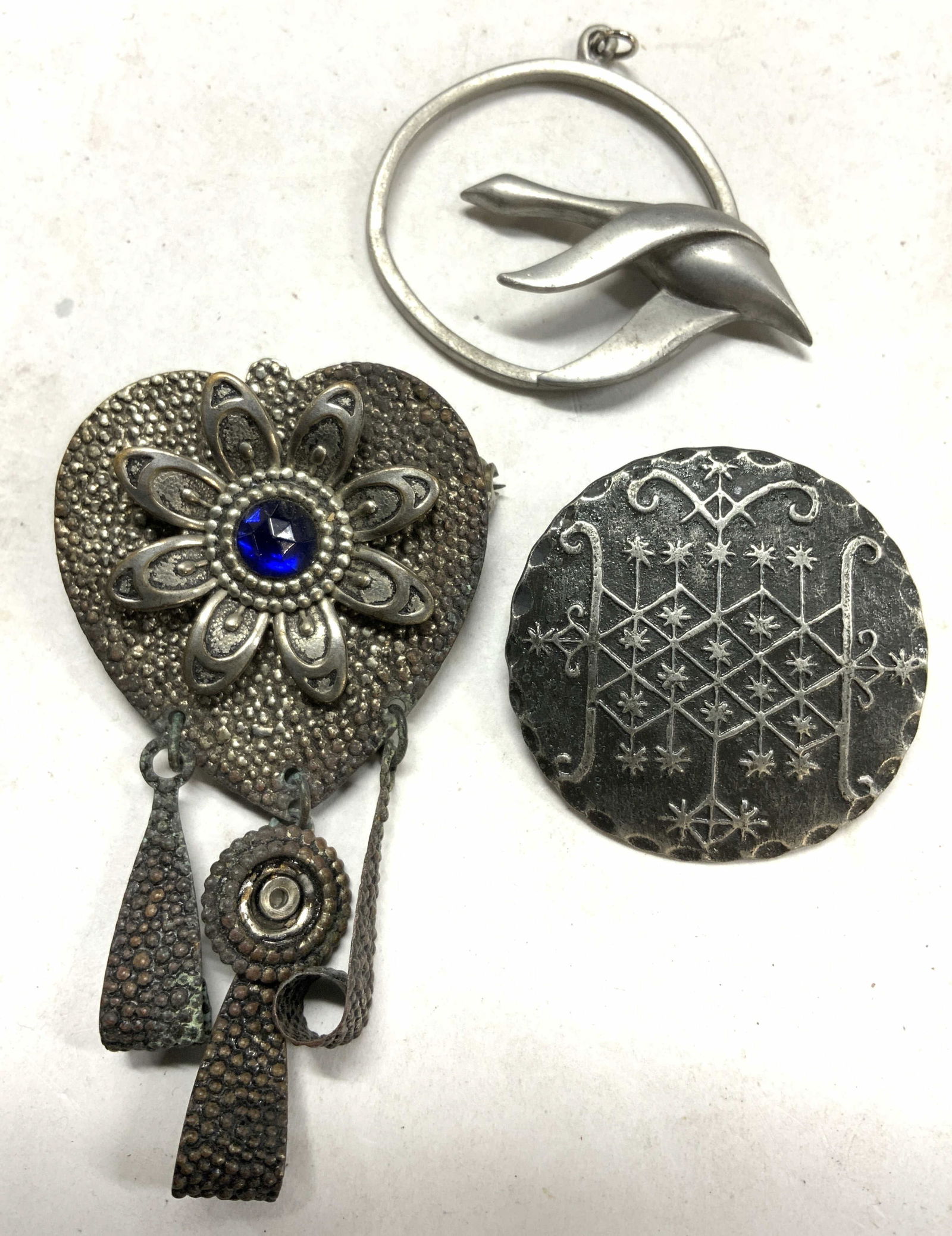 Lot 3 Costume Accessories, Jewelry Making (1 of 6)