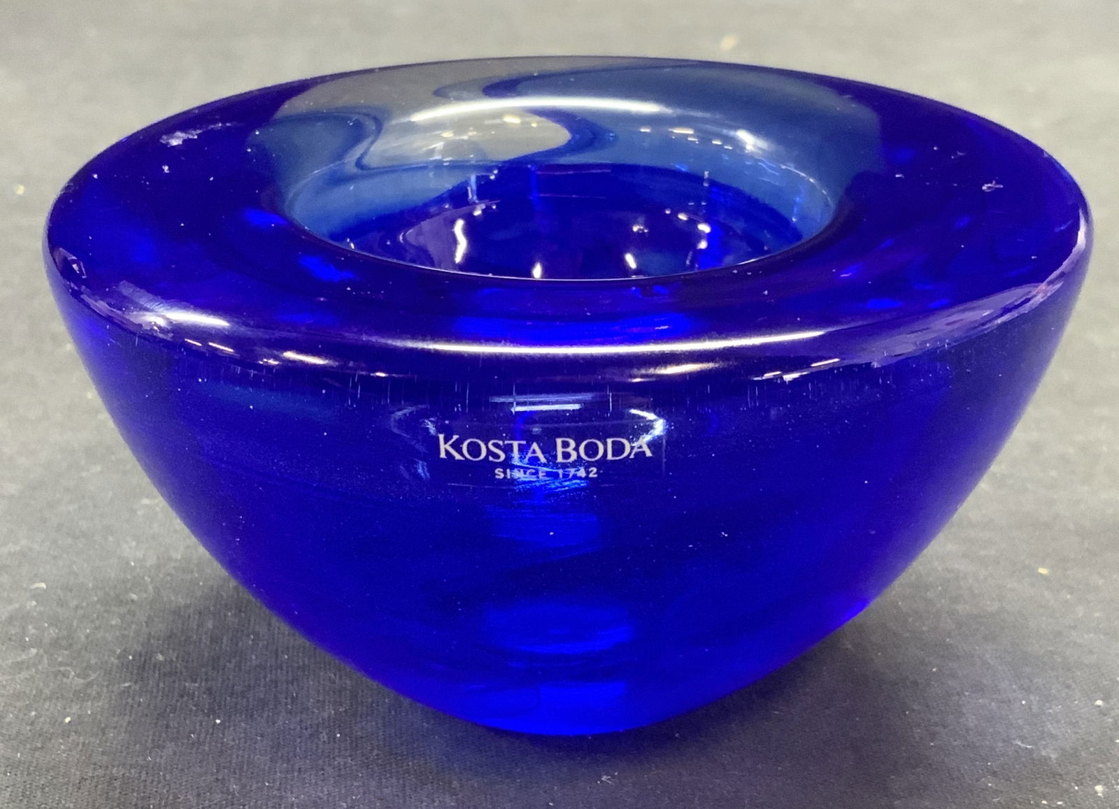 KOSTA BODA Blue Swirl Heavy Art Glass Bowl (1 of 6)