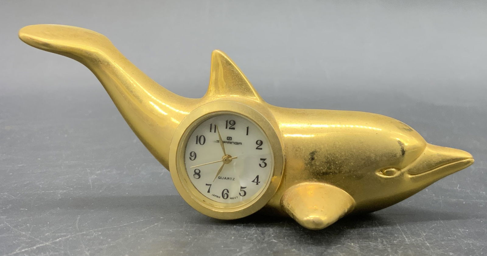 TOPANGA Quartz Dolphin Form Tabletop Clock (1 of 8)