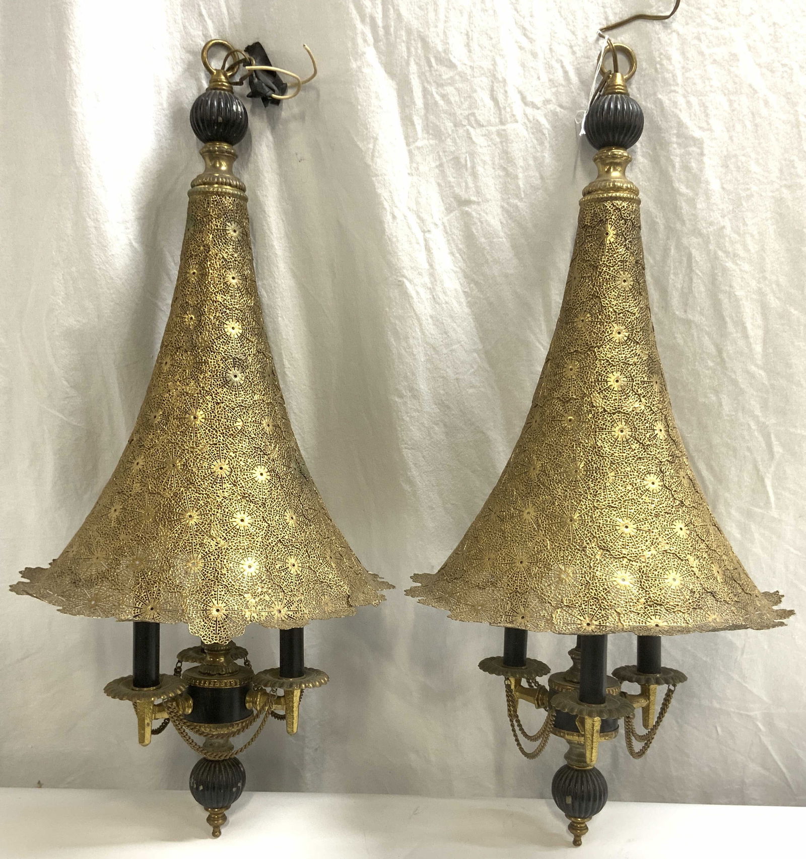 Pr Vtg Moroccan Moorish Pierced Brass Hanging Lamps (1 of 8)