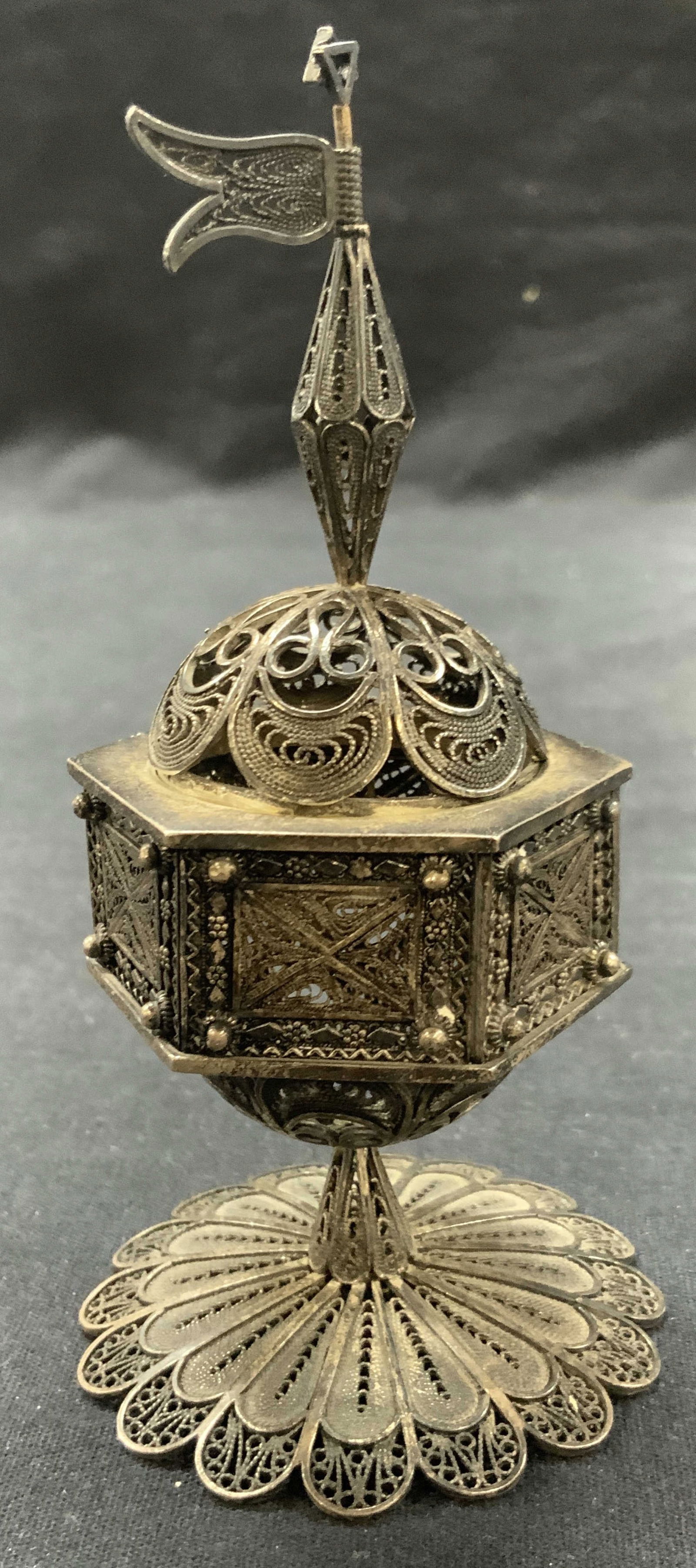 Vintage Sterling Silver Filigree Judaica Spice Box (1 of 11)
