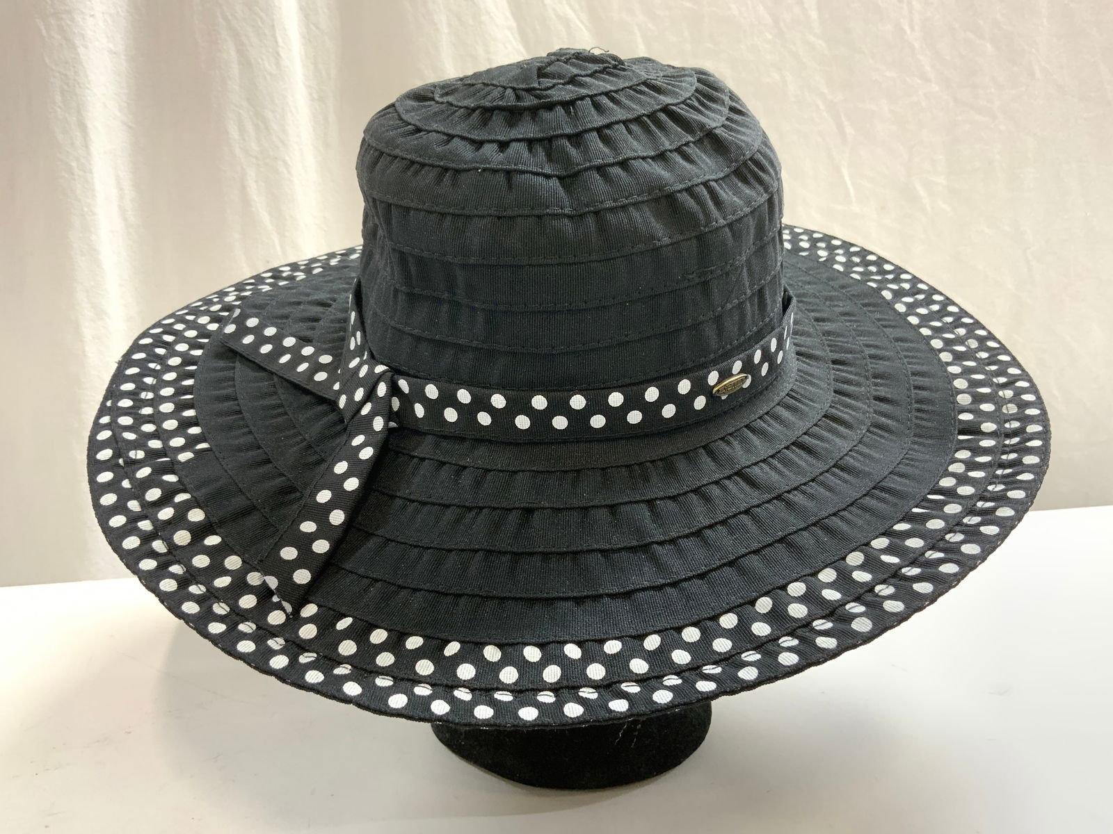 SCALA Wide Brimmed Polka Dot Sun Hat (1 of 7)
