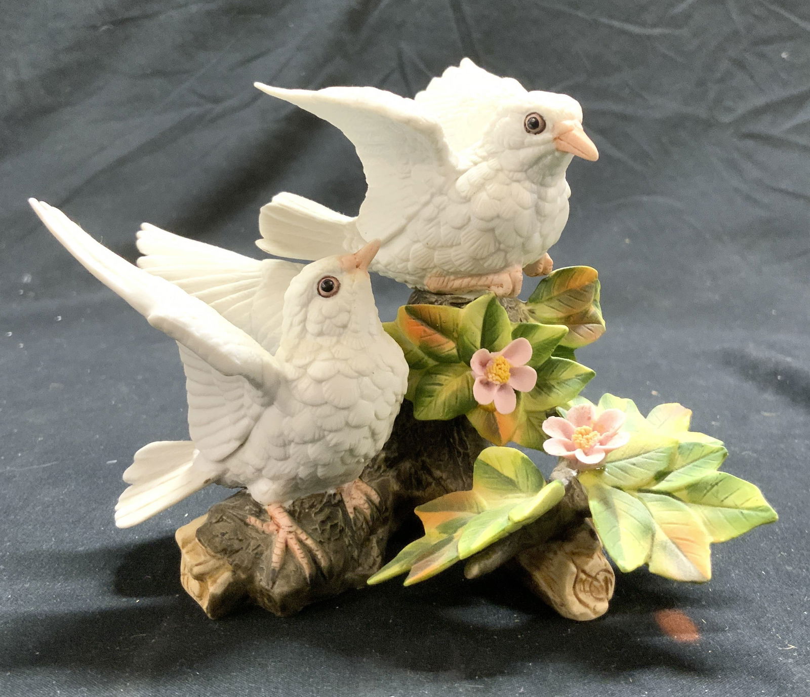 LEFTON Hand Painted Porcelain Bird Figural (1 of 7)