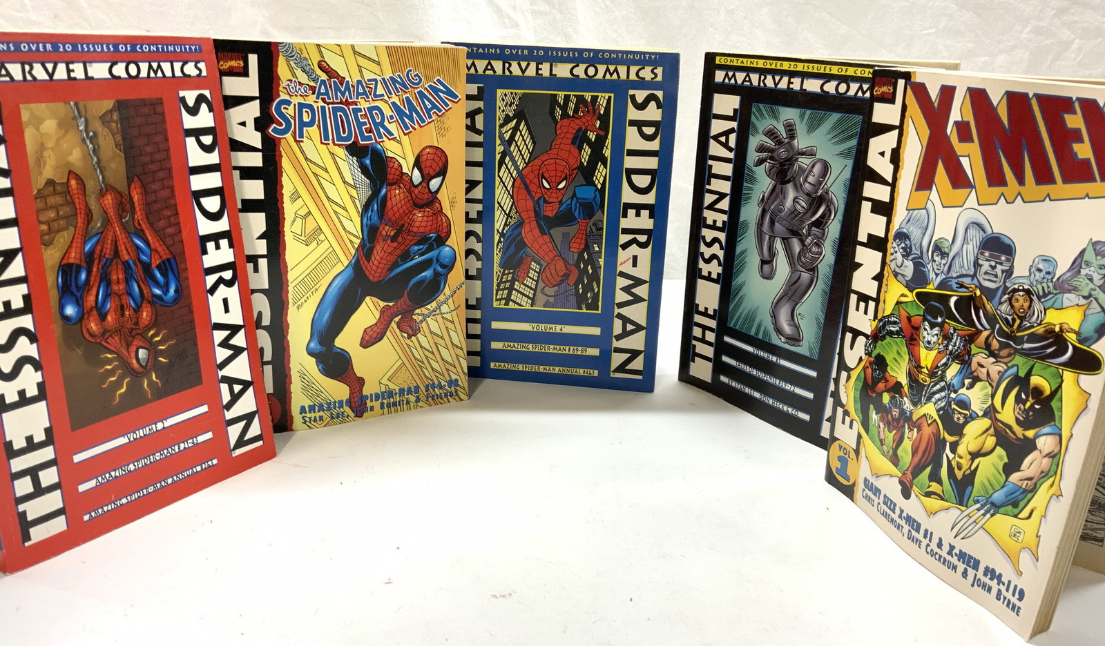 5 Marvel Comic Books, Spider-Man,  More 2000&01 (1 of 8)
