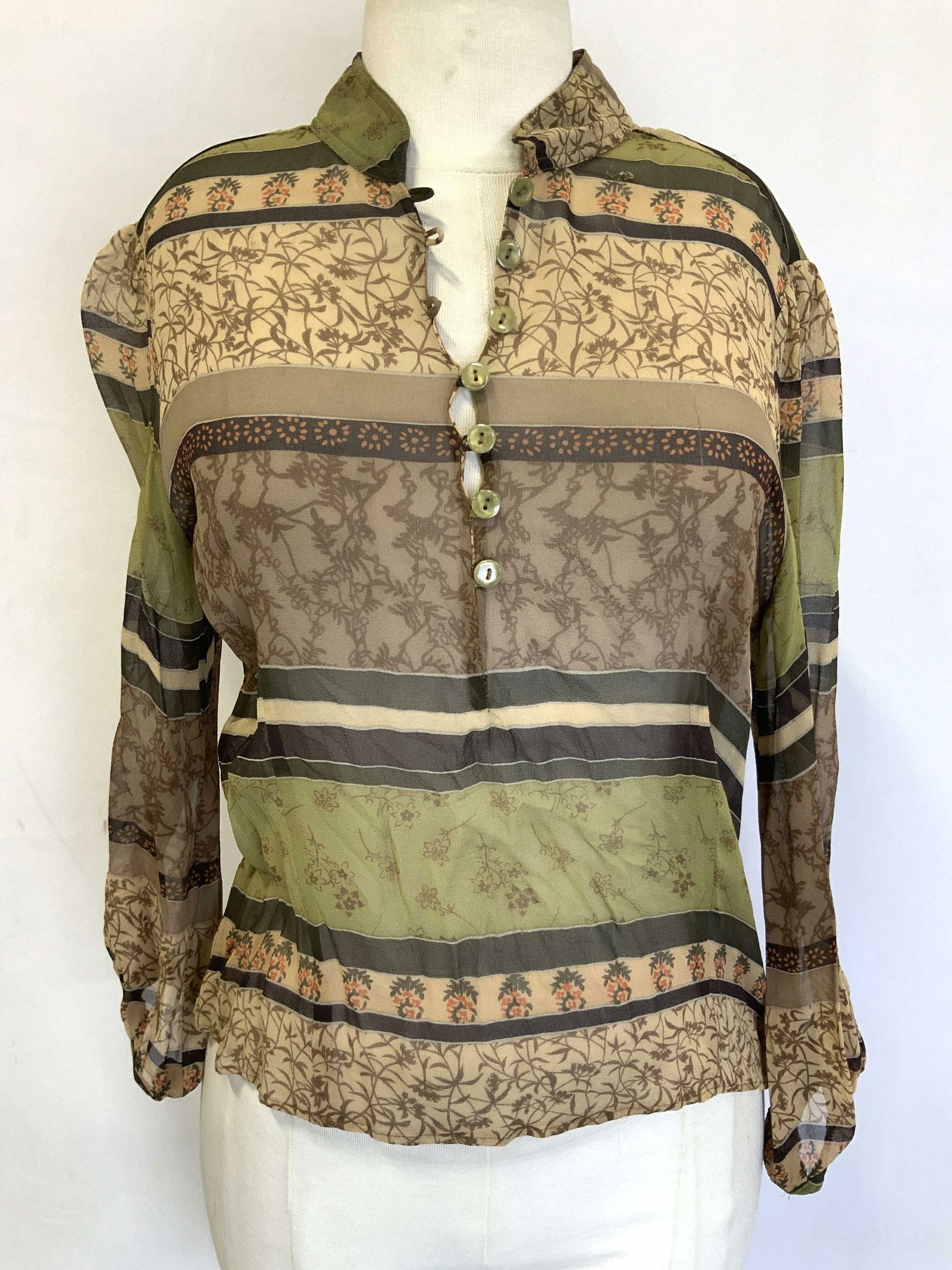 Jesse Bella Femina Silk Sheer Patterned Blouse (1 of 8)