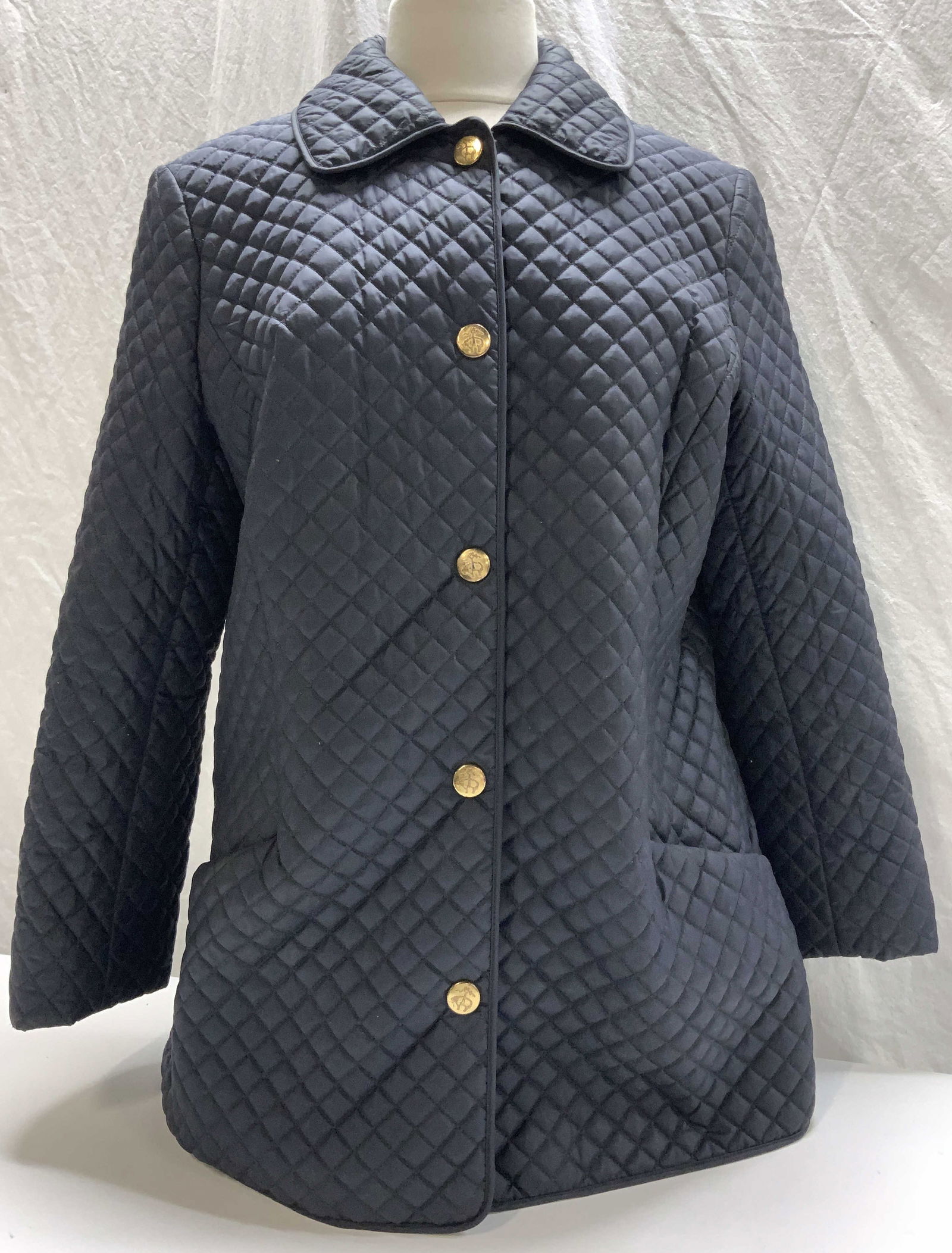 Brooks Brothers Ladies Quilted Barn Jacket (1 of 7)