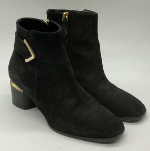 Nicholas KIRKWOOD Black Suede Ankle Boots: Nicholas KIRKWOOD black suede ankle boots. Size 35.5. Some wear to material and soles consistent with exposure. Nicholas KIRKWOOD, Nicholas KIRKWOOD boots, ladies designer boots, ladies designer ankle