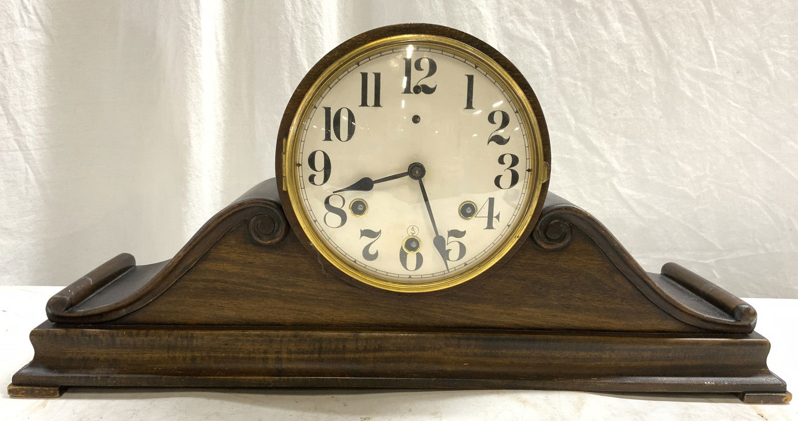 WATERBURY CLOCK CO Wooden Mantel Clock (1 of 10)