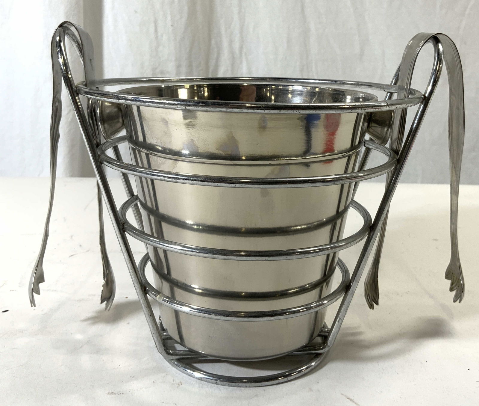 Lot 4 Metal Ice Bucket, Holder & 2 Tongs (1 of 6)