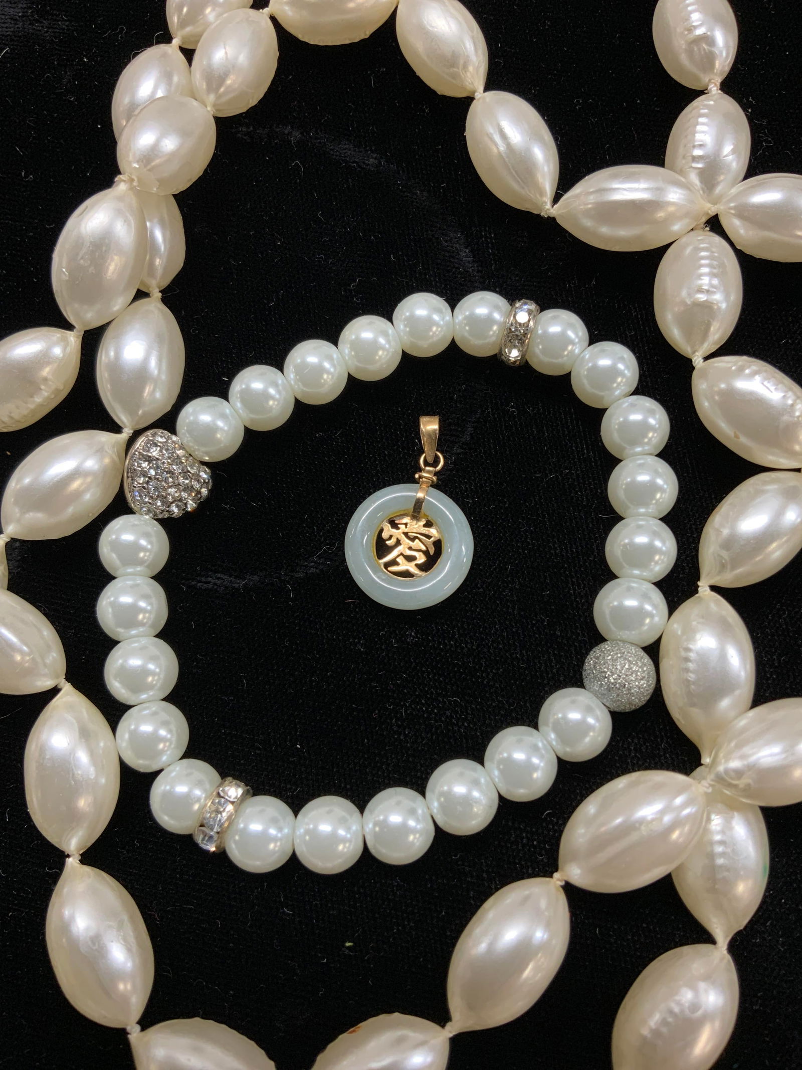 Lot 3 Jewelry Pearl Style Necklace, Asian Pendant+ (1 of 6)