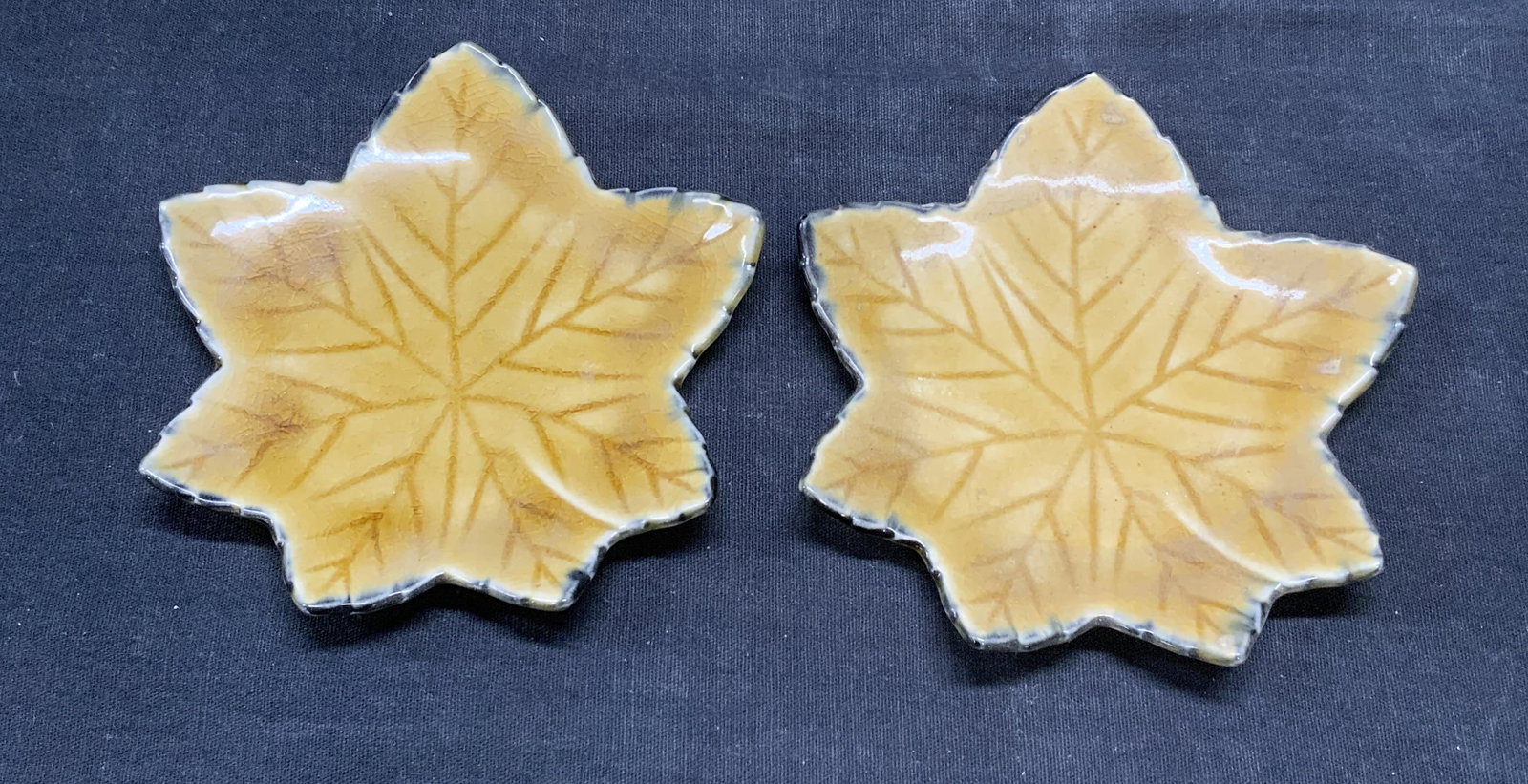 Pair Vintage Ceramic Leaf Dishes (1 of 8)
