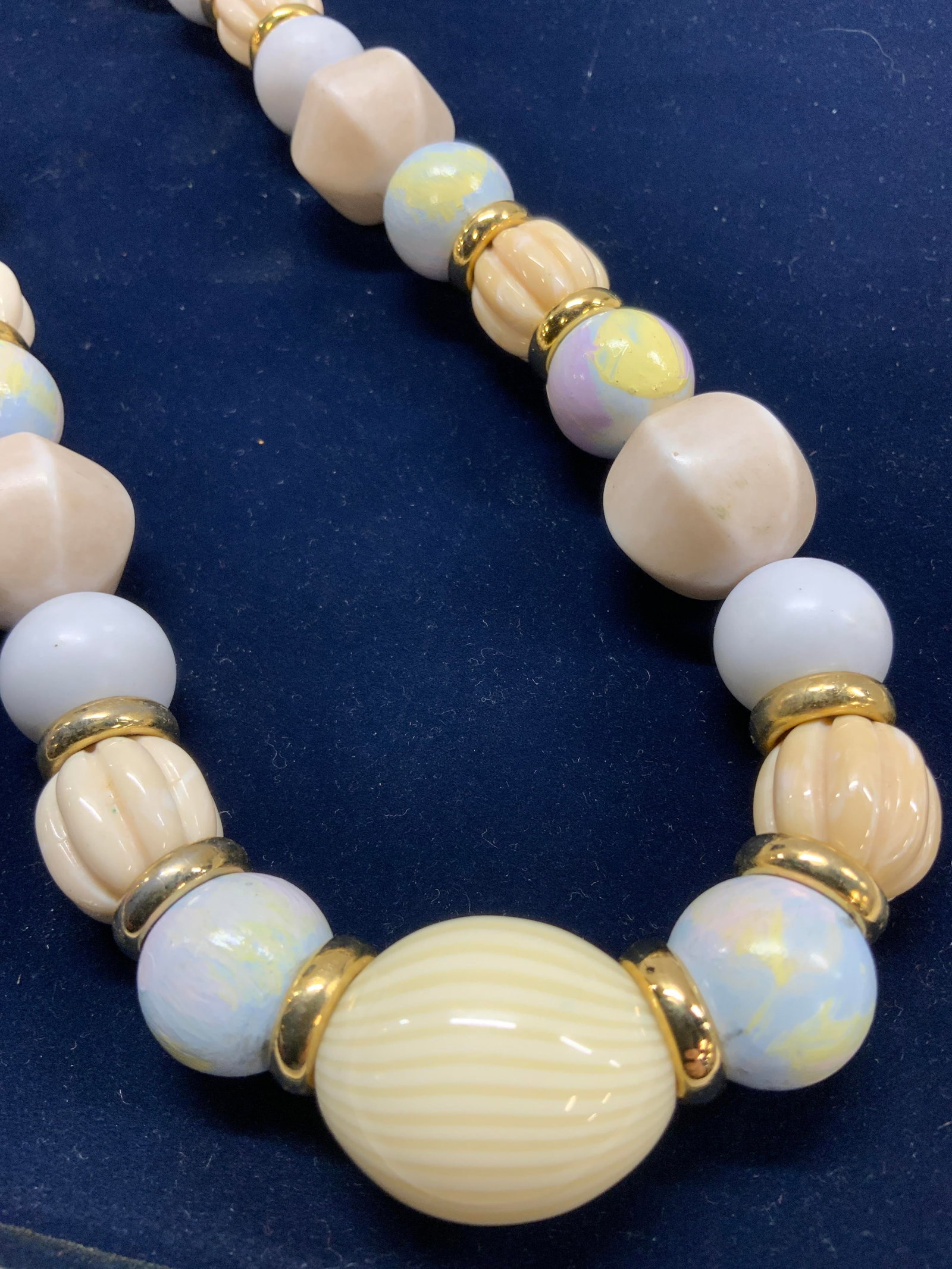 Vintage Beaded Necklace with Painted Beads (1 of 6)