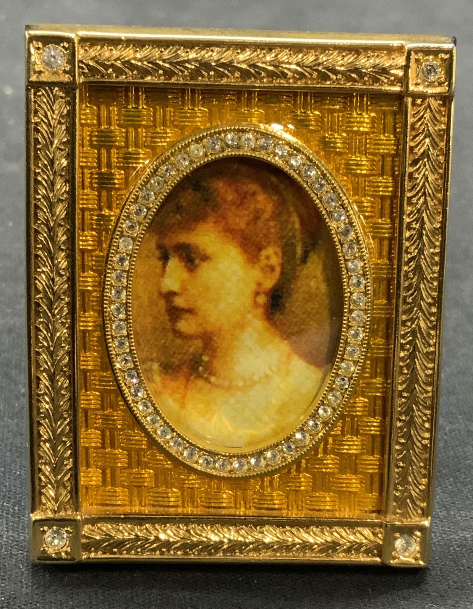 FABERGE Guilloche Yellow Enamel Picture Frame (1 of 6)