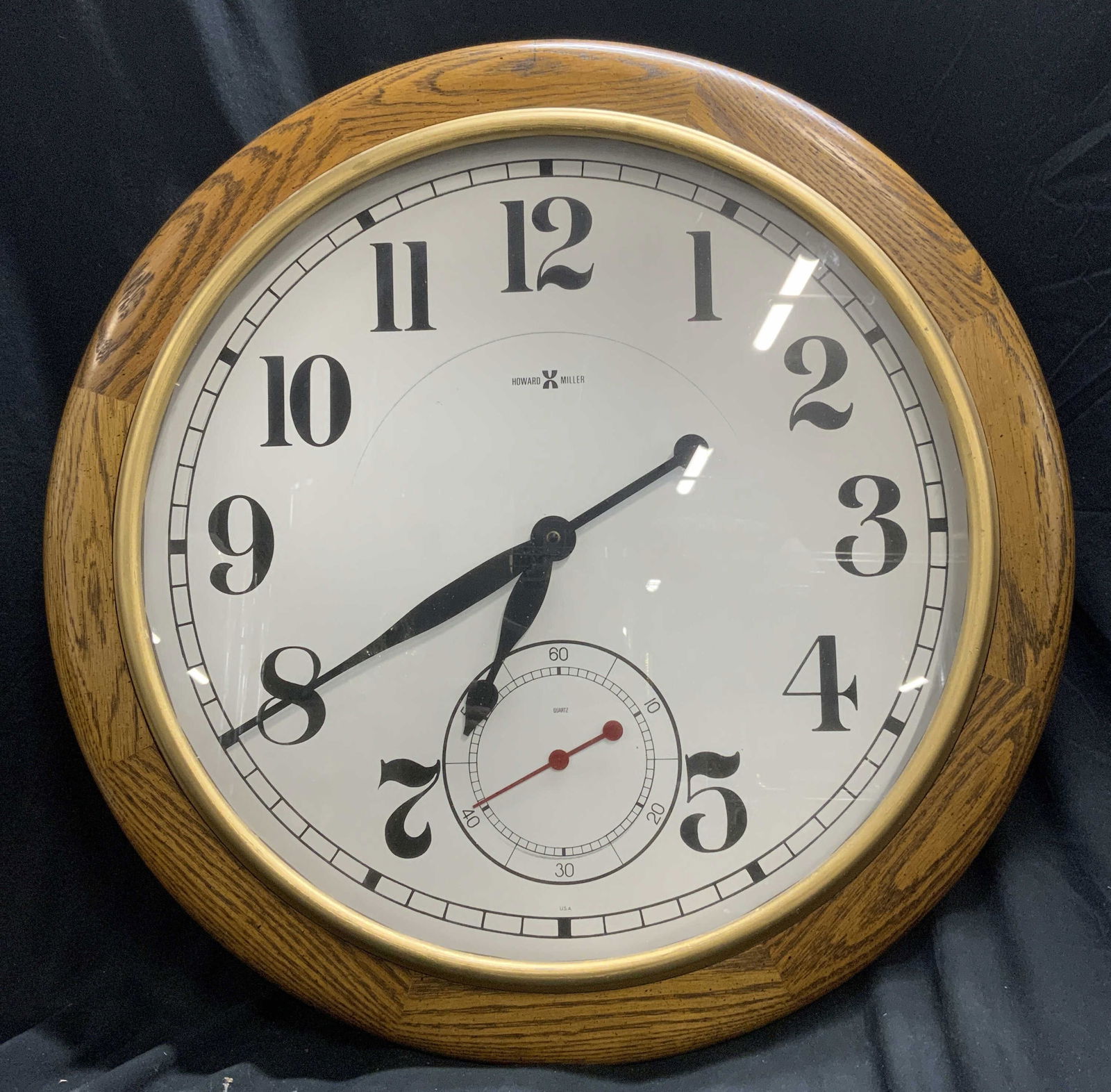 HOWARD MILLER Vtg Wooden Wall Clock 622 757 (1 of 7)
