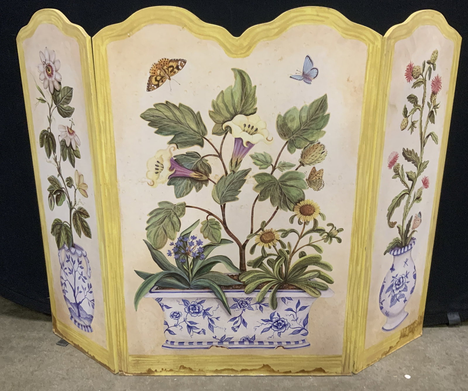 Susan Welsh 1996 Wooden Fireplace Screen: Marked on lower right panel, Susan Welsh, 1996. Backside of panel reads STUPELL industries. Made in America. Triple panel wooden fireplace screen with painted still lives of vibrant flowers in Chinese