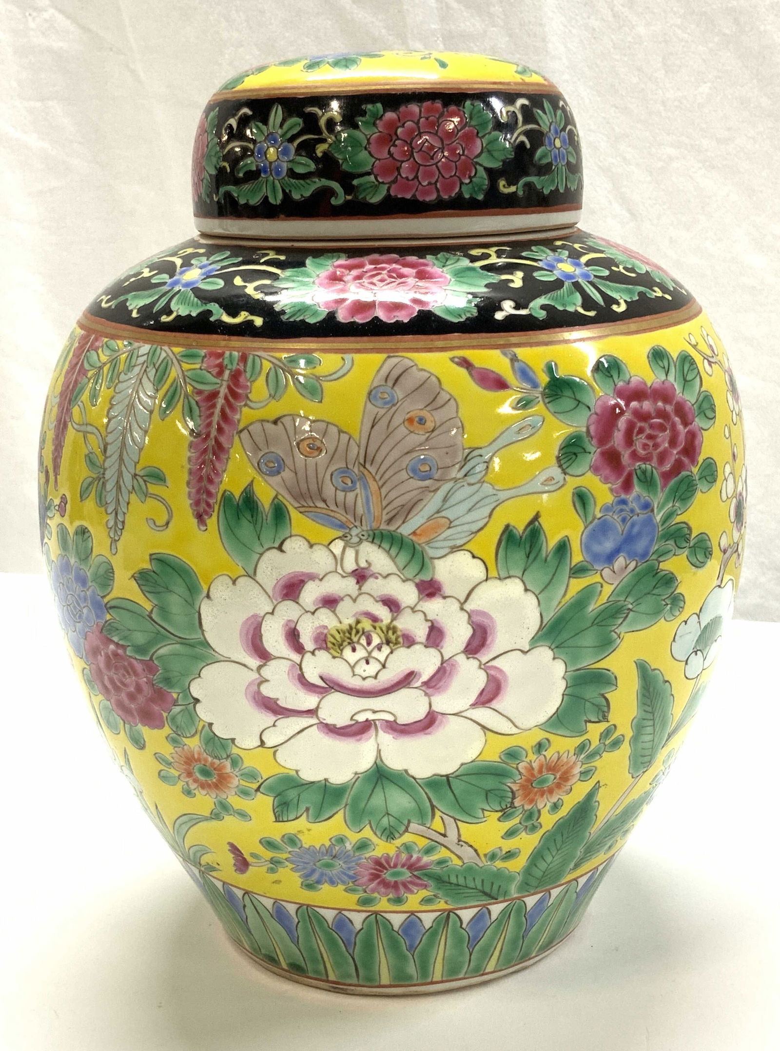 NIPPON Famille Rose Asian Porcelain Ginger Jar (1 of 8)