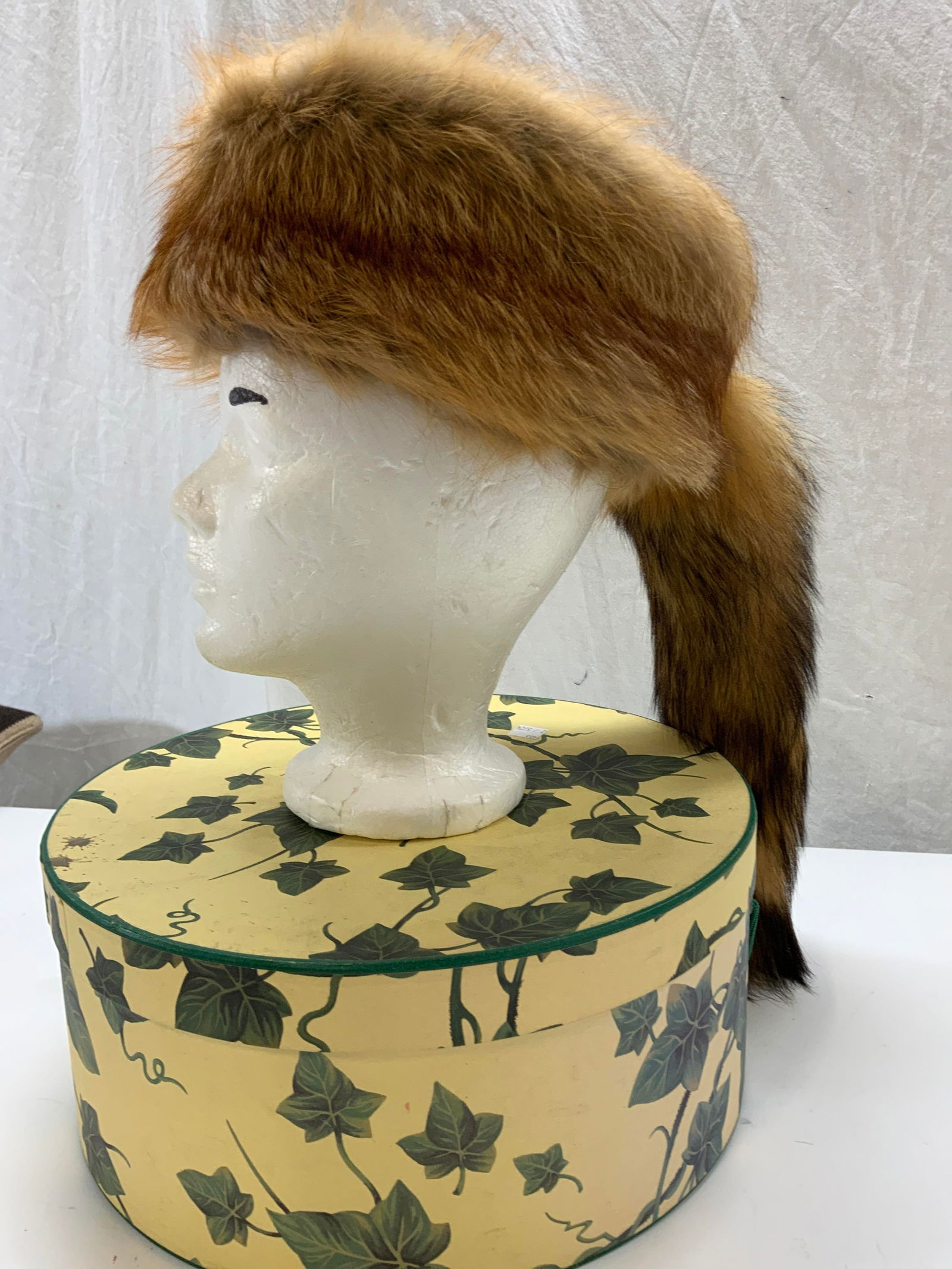 Lenore Marshall New York Fox Fur Suede Hat, Box (1 of 9)