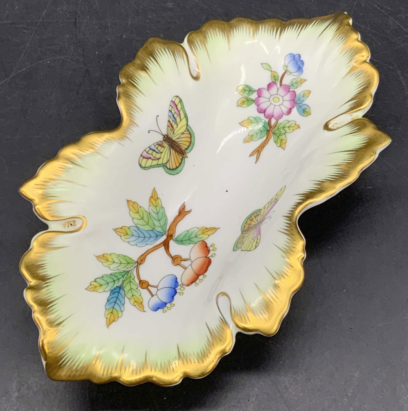 HEREND HUNGARY Porcelain Butterfly Trinket Dish (1 of 15)