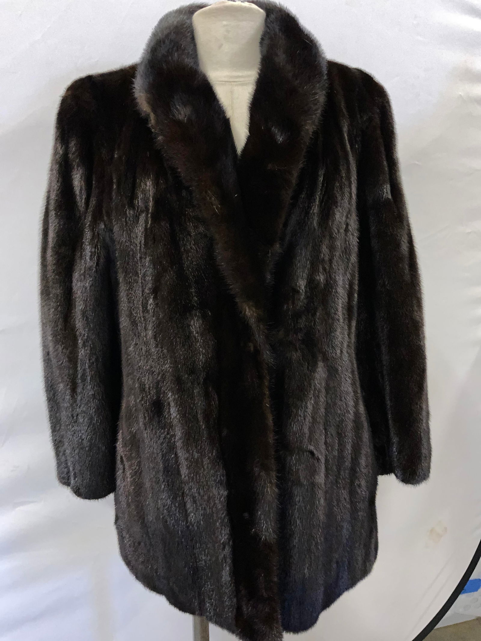 HANAE MORI FOURRURE MINK COAT, Tokyo (1 of 9)