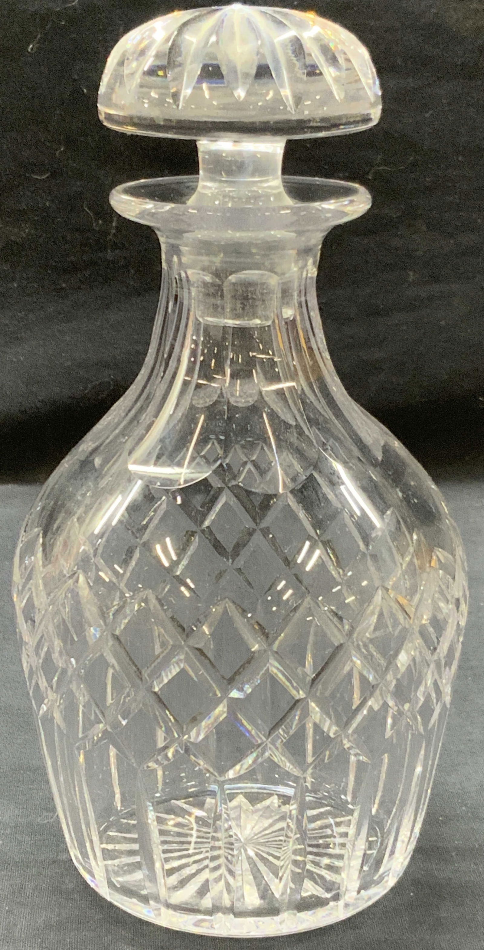 Tudor England Cut Crystal Decanter (1 of 7)