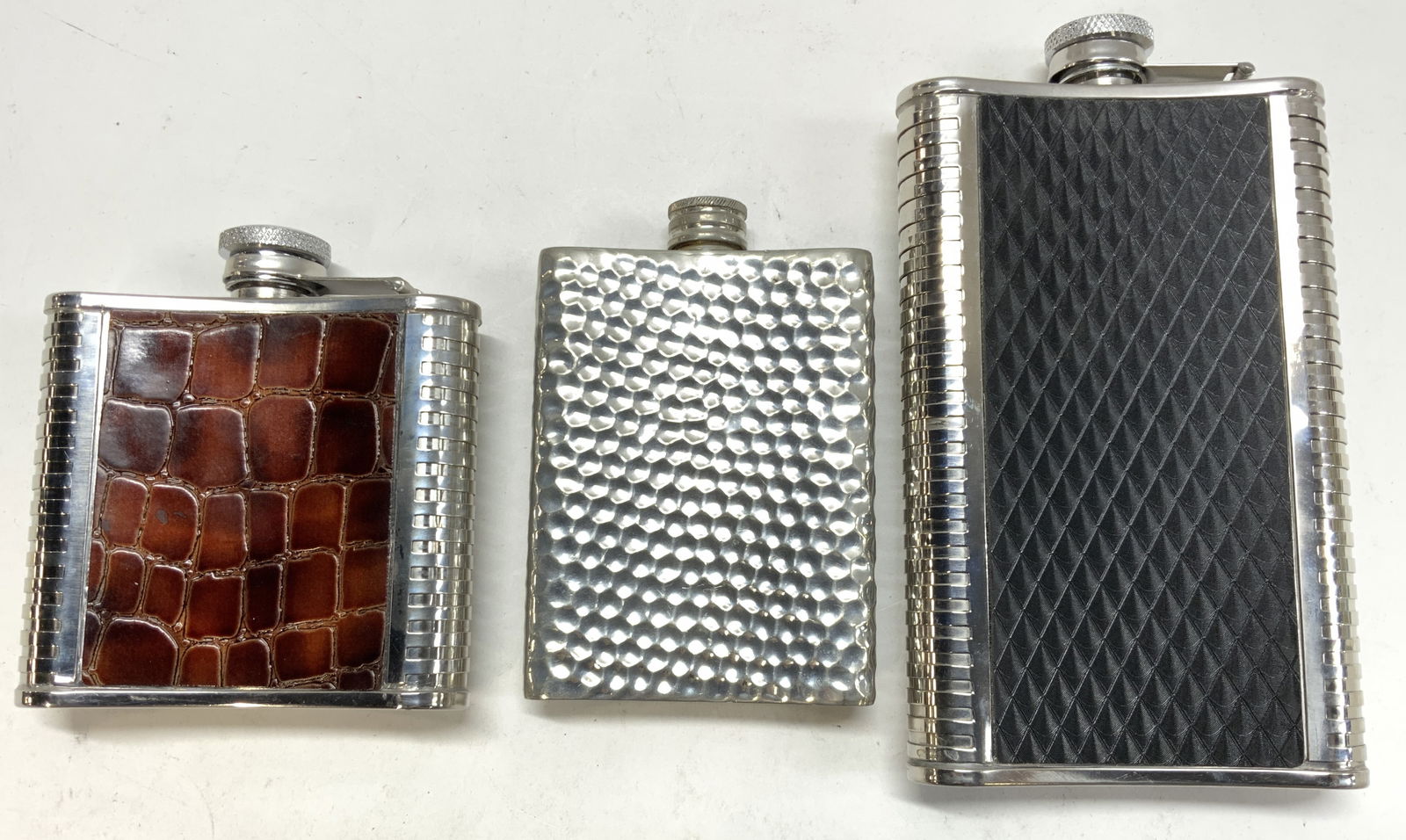 Lot 3 Metal Hip Flasks, Sheffield England Pewter + (1 of 8)