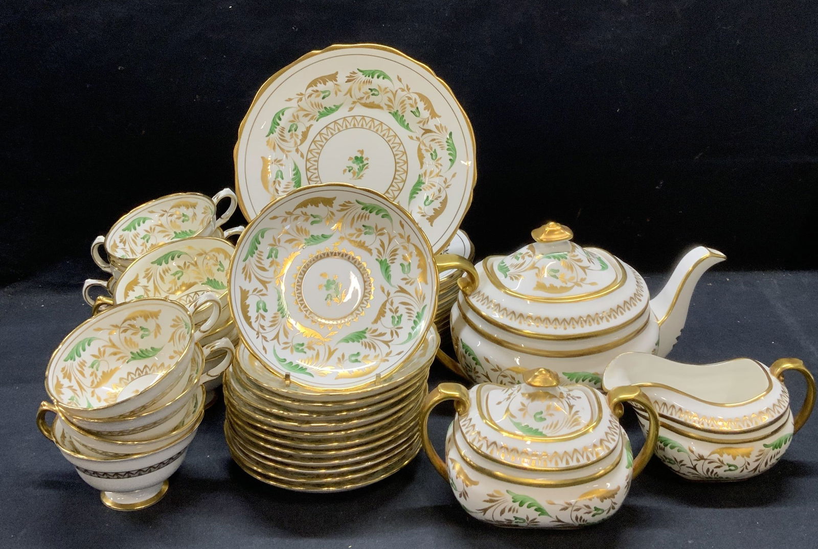 Tiffany&Co Grosvenor China Tableware England Set39 (1 of 19)