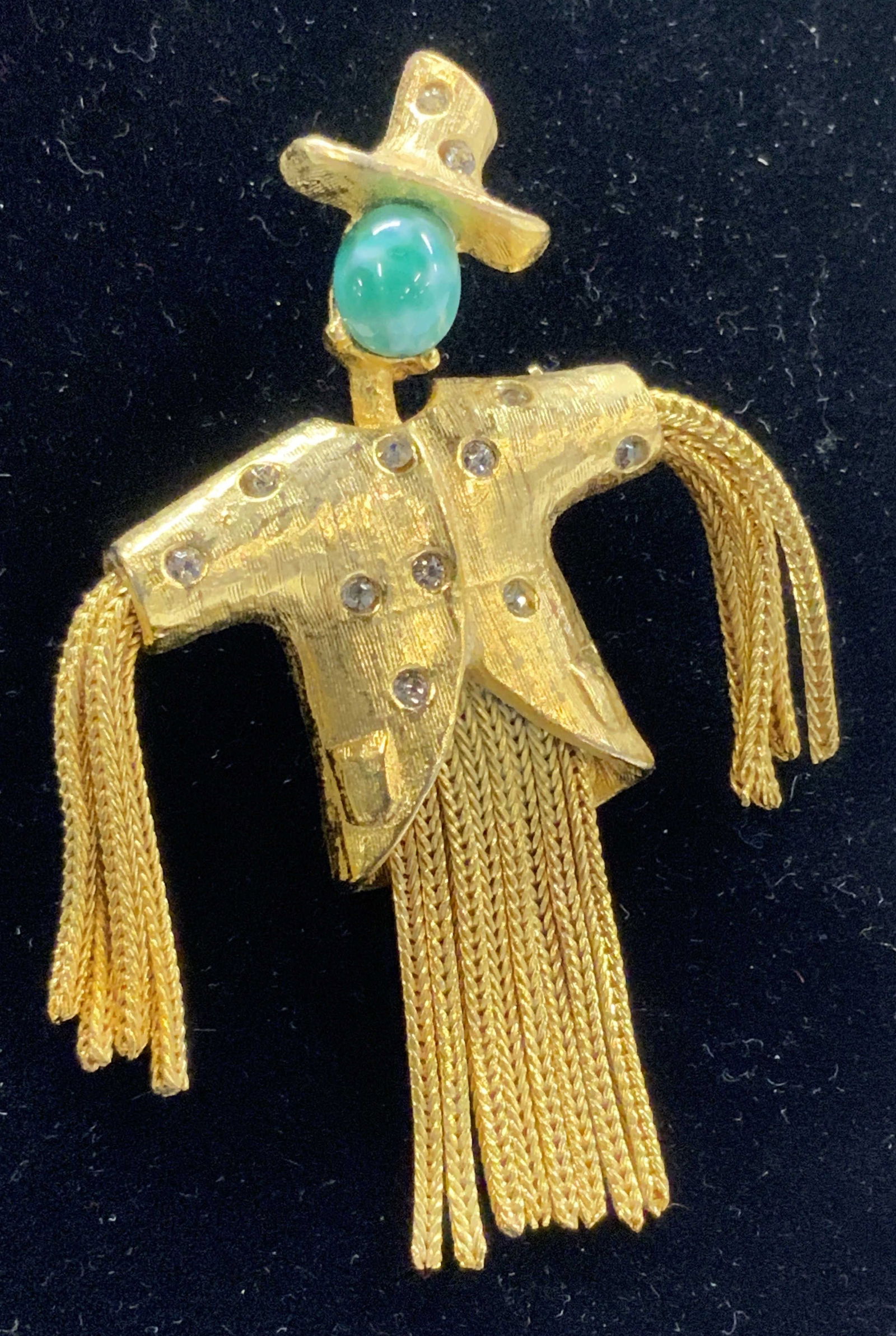 JEANNE Gold tone Scarecrow Figural Brooch (1 of 6)