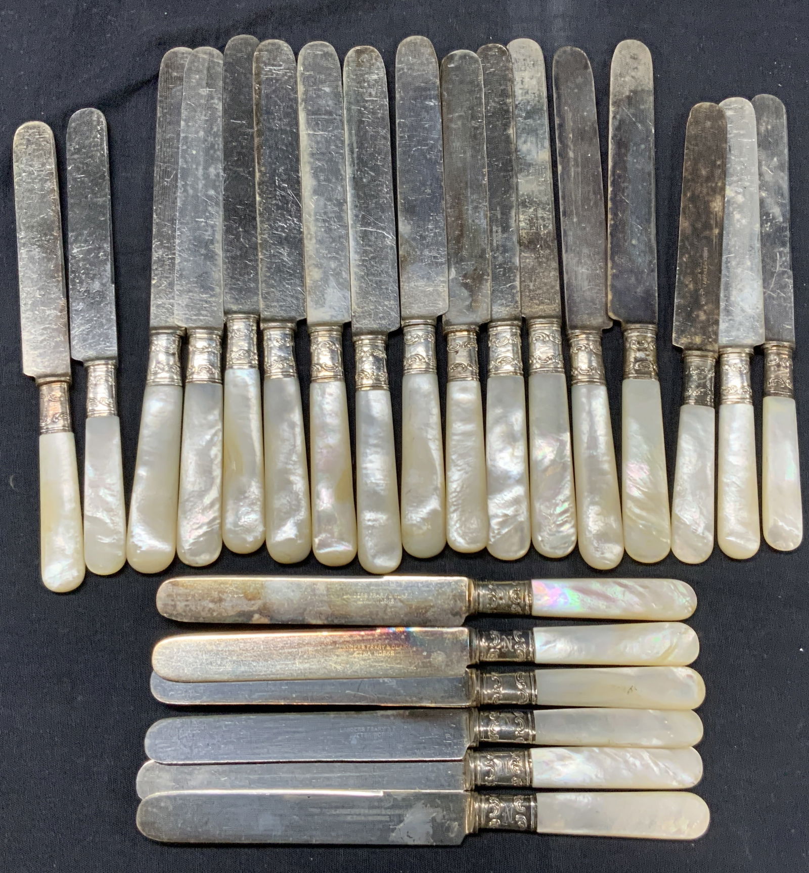Lander Frary & Clark Set 23 MOP & Sterling Knives (1 of 6)