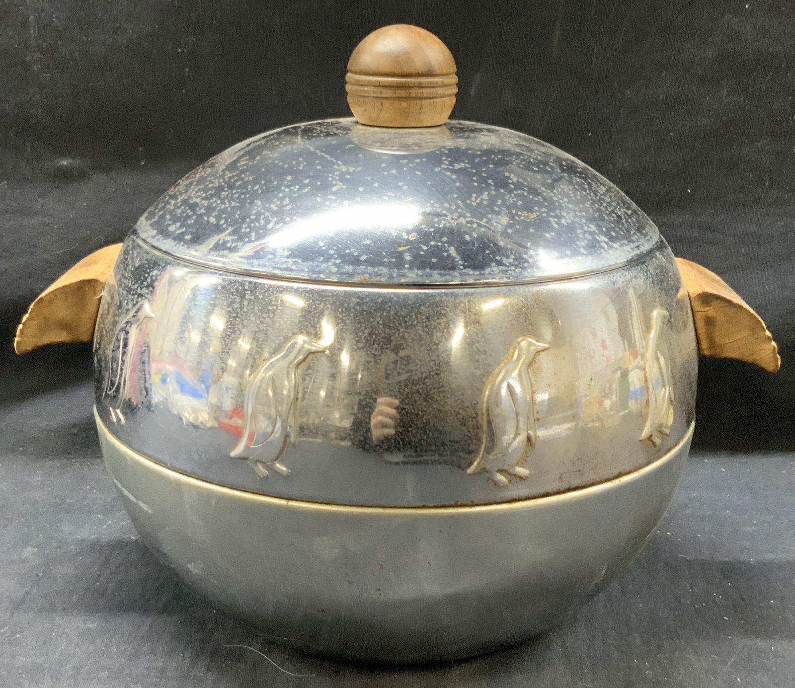 West Bend Penguin Aluminum Ice Bucket (1 of 9)