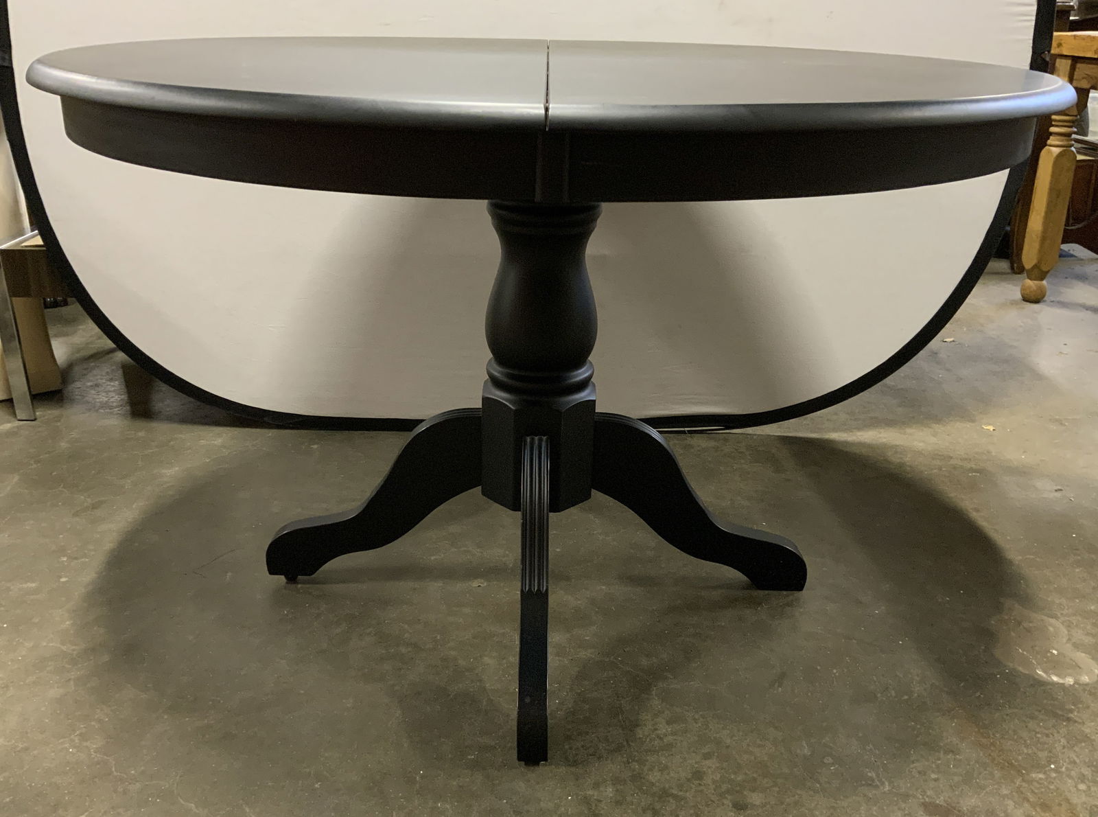 Pedestaled Circular Wood Dining Table W Extension (1 of 9)