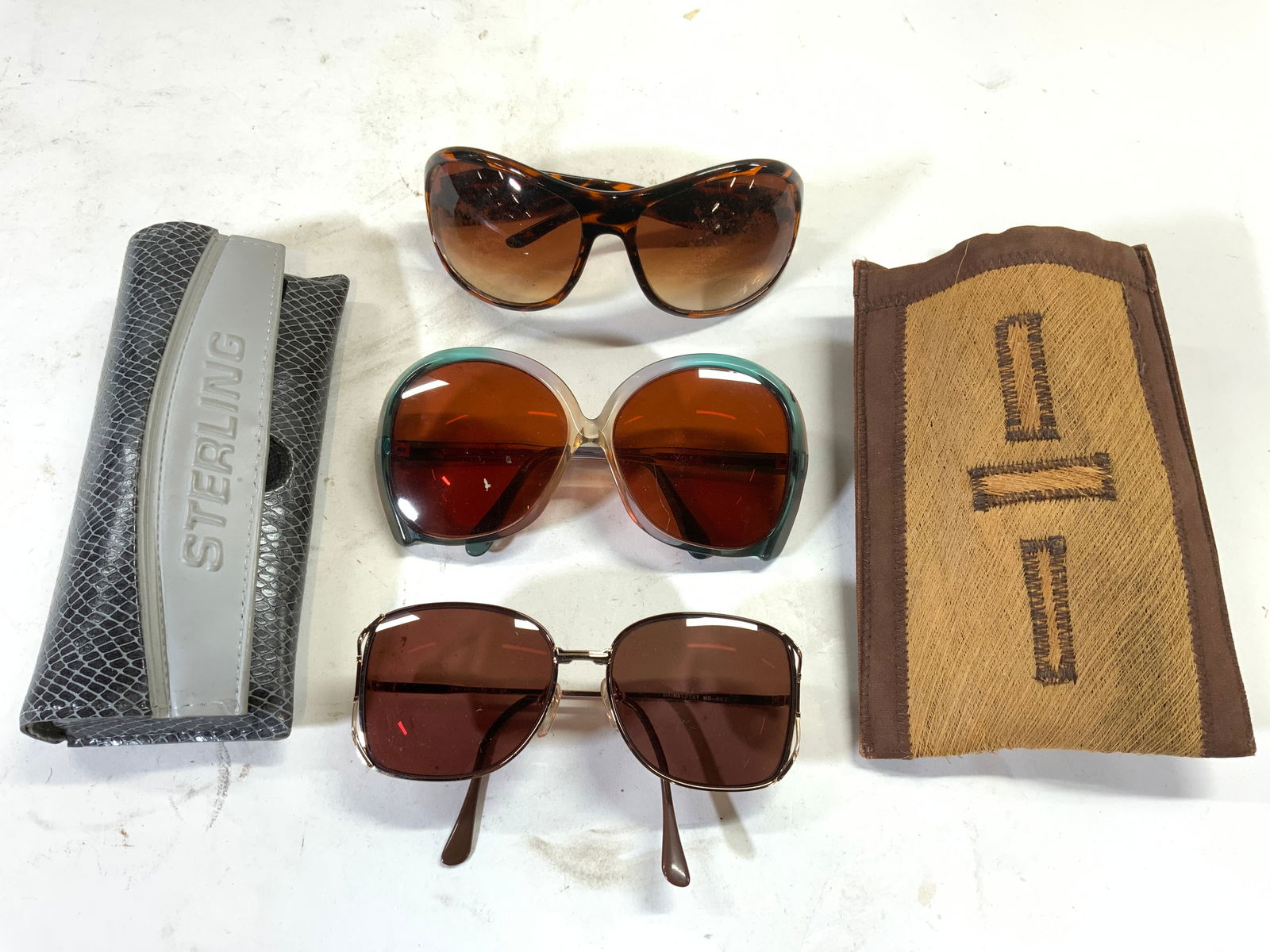 Lot 5 Sunglasses & Cases, Sterling, Menrad German+ (1 of 7)