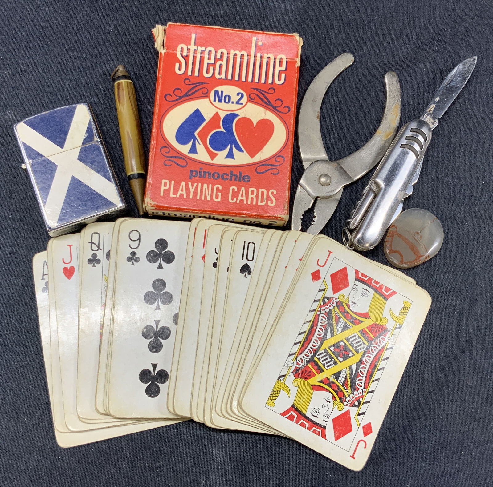 Lot 6 Accessories, Deck of Cards, Lighter, Knife+ (1 of 8)