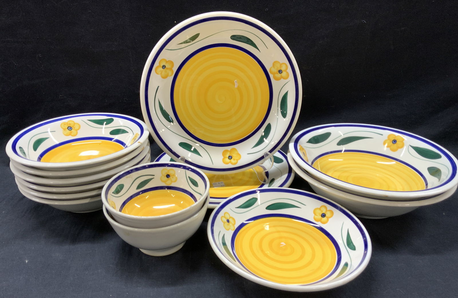 Set 13 Roma Inc Hand Craft Ceramic Dishes, Italy (1 of 9)