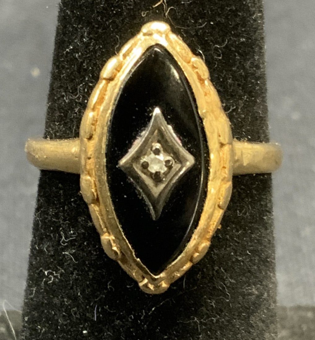 Vintage ELBE 10k Gold Diamond Ring (1 of 6)