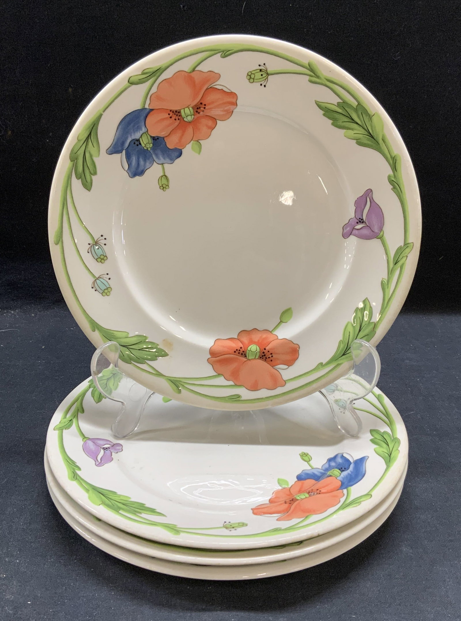 4 VILLEROY & BOCH Amapola Porcelain Plates Germany: Set of 4 VILLEROY & BOCH porcelain plates in Amapola pattern with floral motif. Measure approx. 8.25 inches diameter each. Trademarked to undersides. Made in Germany. All pieces have some surface wear