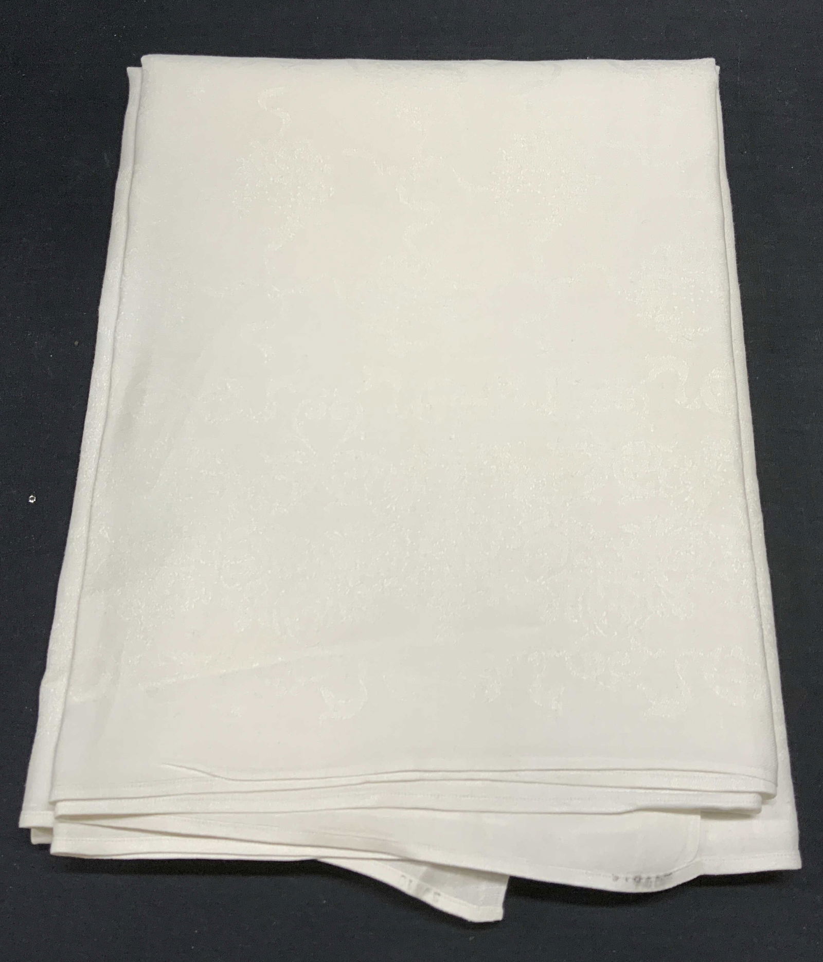 White Cotton Floral Tablecloth, Table Linen (1 of 6)