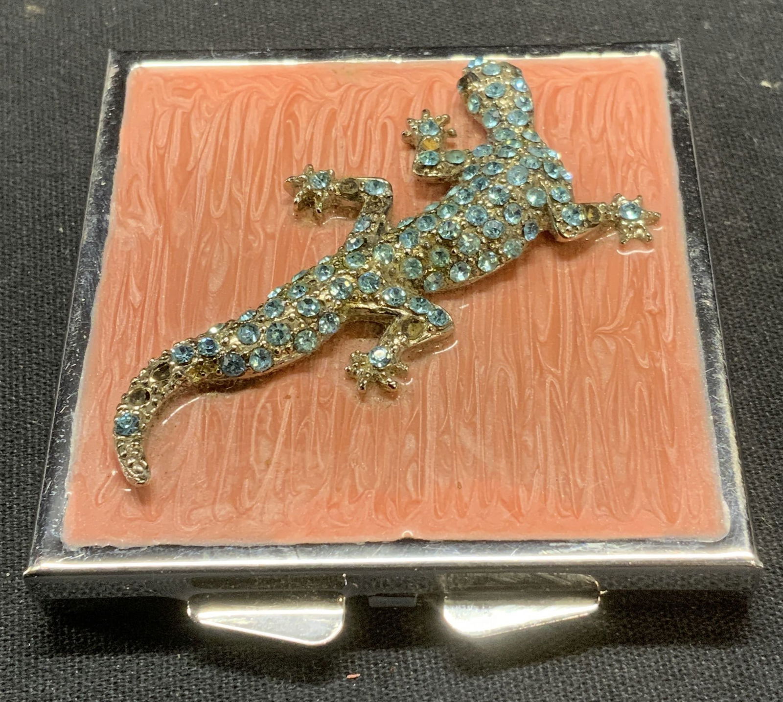 Enameled Crystal Lizard Compact Mirror (1 of 7)