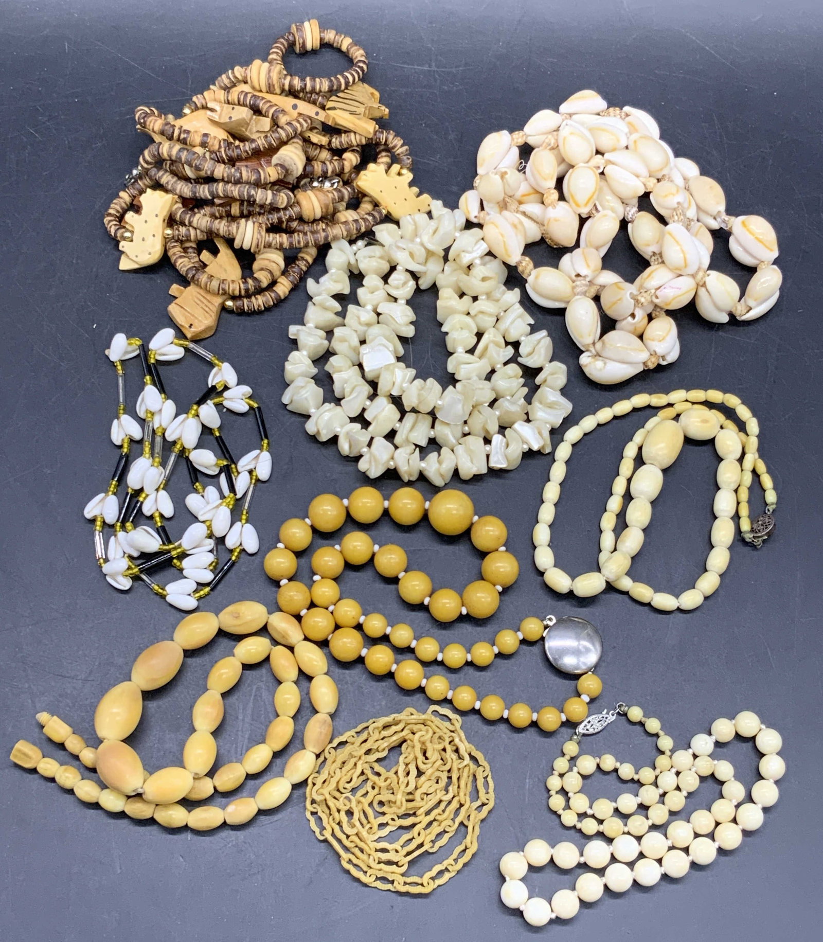 Lot 9 Vintage Shell & Wood Beaded Necklaces (1 of 9)
