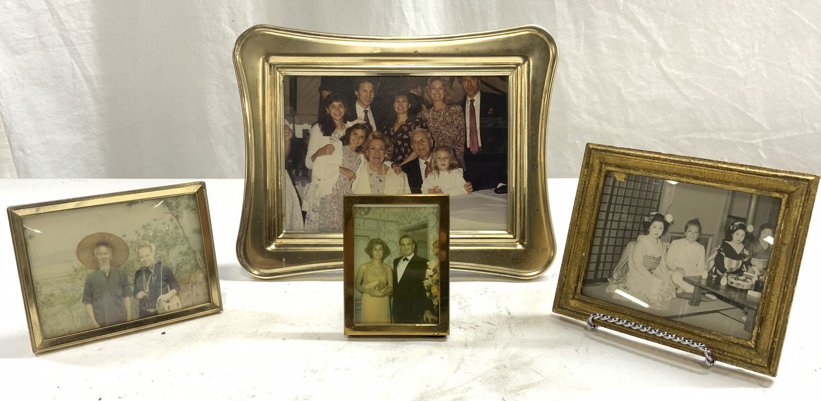 Lot 4 Vintage Picture Frames (1 of 6)