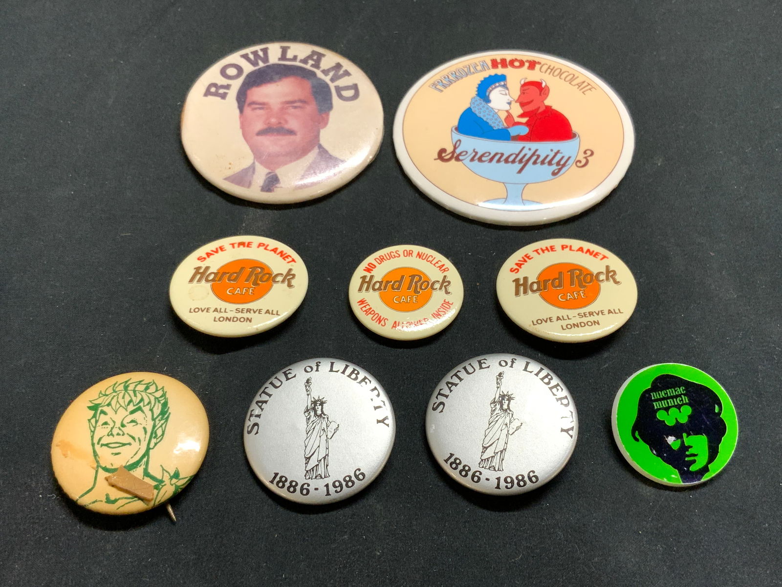 Lot 9 Vintage Button Pins, Hard Rock Cafe + (1 of 8)