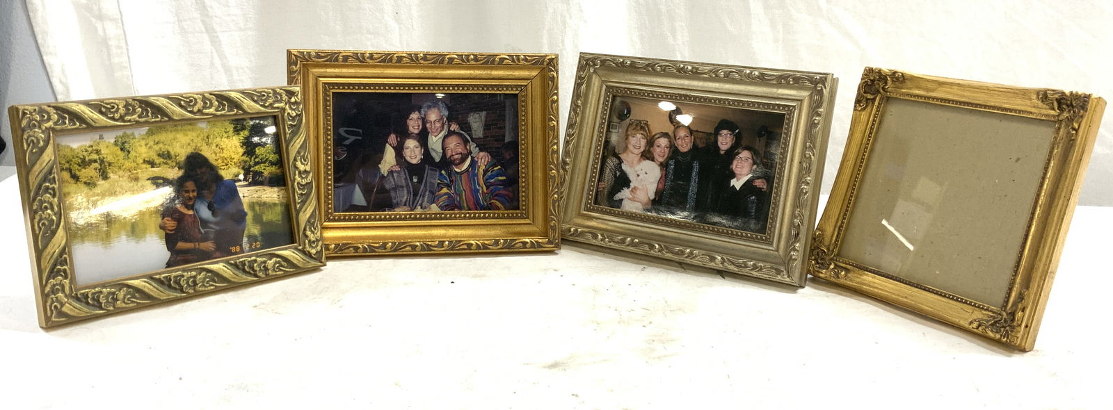 Lot 4 Giltwood & More Standing Picture Frames (1 of 6)