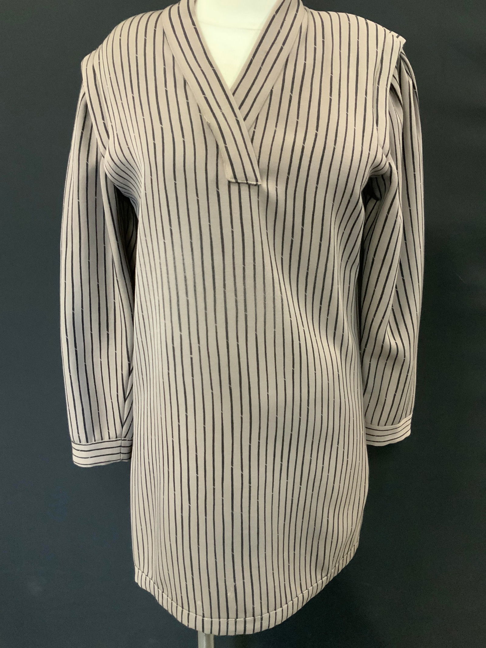 Giorgio Armani Cotton V Neck Shirt, Italy (1 of 8)