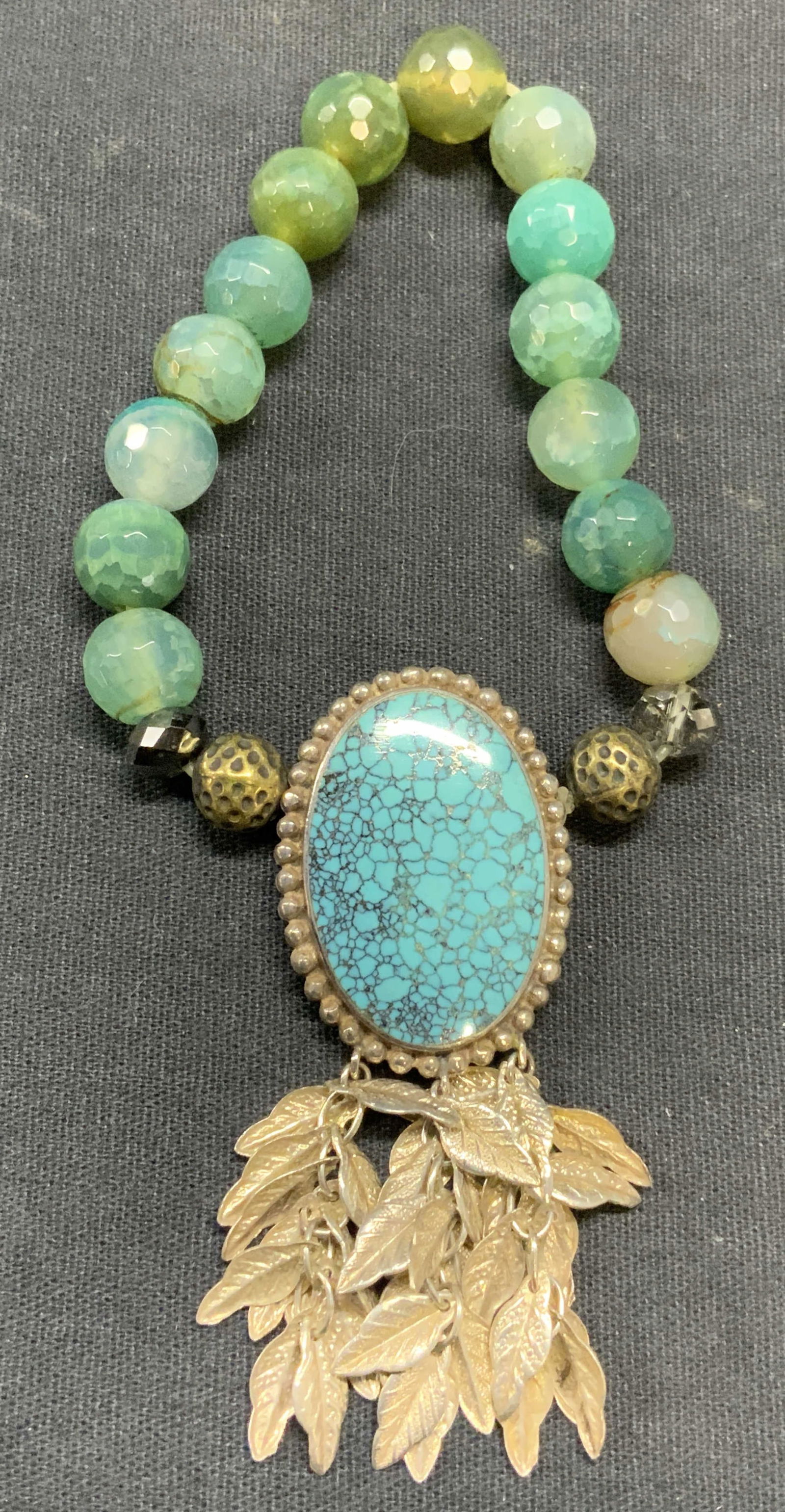 Blue & Green Beaded Stone Pendant Bracelet (1 of 6)