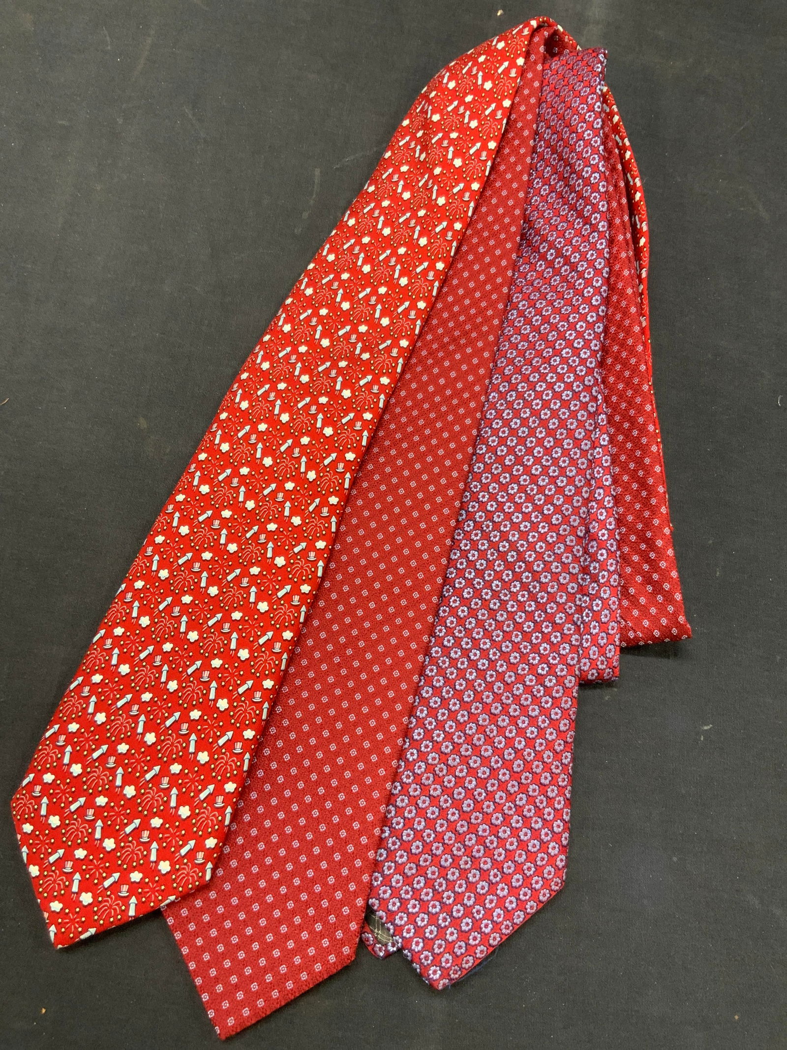 Lot 3 Brooks Brother & Tom James Silk Ties (1 of 8)